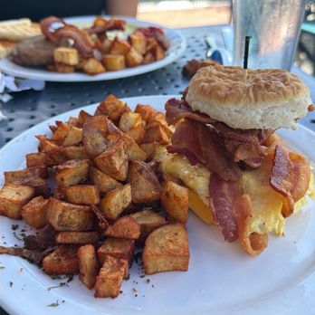 La Croisette - Breakfast & Brunch Near Me - St. Pete Beach, Florida
