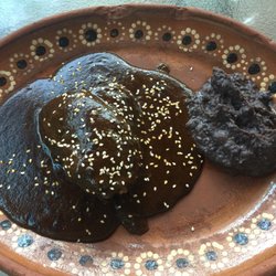 El Pueblito - Molé rojo