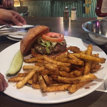 Stadium Bar And Grill - Spicy fries and a gourmet, inexpensive burger! - Pizza Near Me - Minneapolis, Minnesota