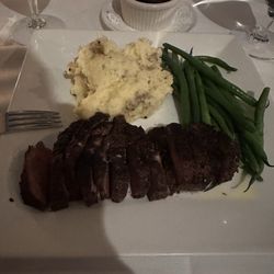 Lake Ridge Restaurant - Steak, mashed and green beans