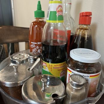 Elephant Thai Cuisine - Table condiments - Salad Near Me - Maplewood, Minnesota Elephant Thai Cuisine - Table condiments - Salad Near Me - Maplewood, Minnesota