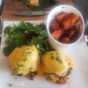 HAVEN Riverfront Restaurant & Bar - Short rib hash - New American Near Me - Edgewater, New Jersey