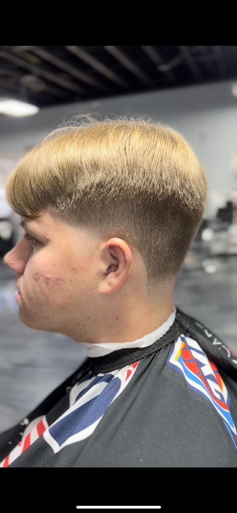 A Gentlemen‘s Quarter Barbershop Logo