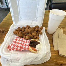 Gyro, fried okra, sweet tea with peach.