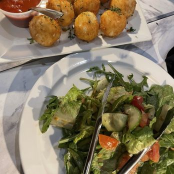 Adoro Lei - Italian Near Me - New York, New York