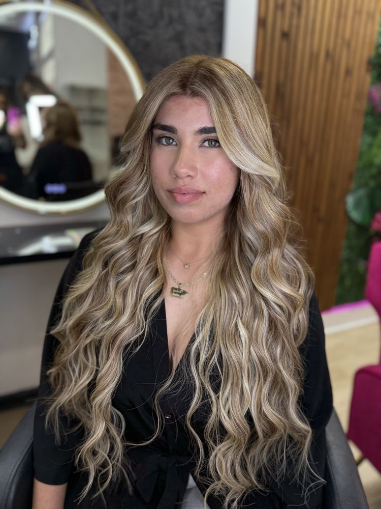 Patty Olivera Hair Salon Logo