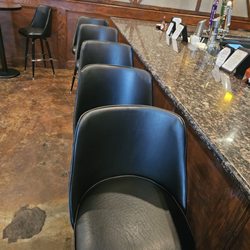French Quarter Cajun Seafood - Great chairs at the bar. Food is good, beer is ICE COLD and the service rocks....