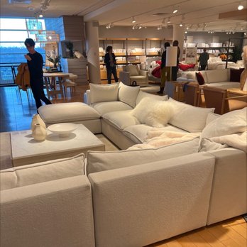 Pottery Barn - Furniture Stores Near Me - Hackensack, New Jersey