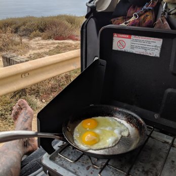 Black's Beach - Cooking my dinner after spending a long day on the beach - Beaches Near Me - San Diego, California