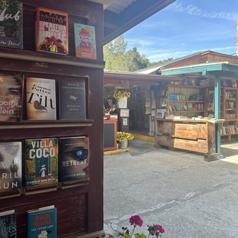 Bart's Books - Bookstores Near Me - Ojai, California