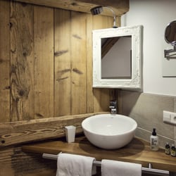 Hotel Rainhof Scheune - Badezimmer