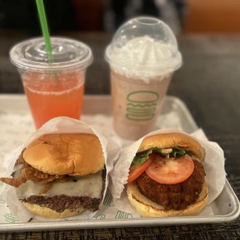 Shake Shack Chicago Athletic Association - 'Shroom Burger Hamburger Sunset Lemonade Vanilla & Chocolate Shake - Fast Food Near Me - Chicago, Illinois Shake Shack Chicago Athletic Association - 'Shroom Burger Hamburger Sunset Lemonade Vanilla & Chocolate Shake - Fast Food Near Me - Chicago, Illinois