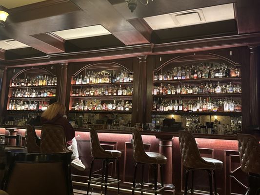 Wiseguy Lounge - Mass Ave by null