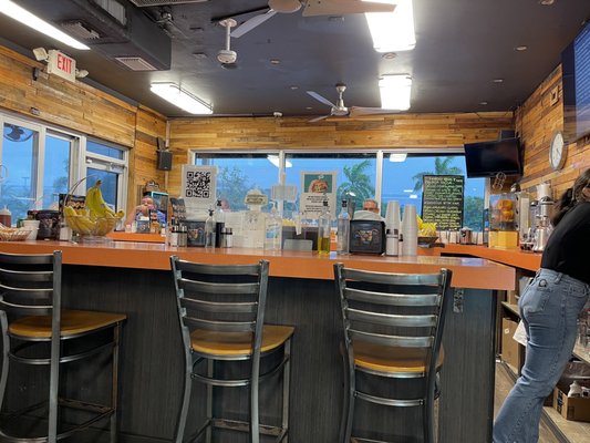 Airport Cafe & Liquors by null