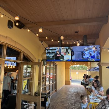 Freely Taproom & Kitchen - Beer Bar Near Me - Tempe, Arizona Freely Taproom & Kitchen - Beer Bar Near Me - Tempe, Arizona