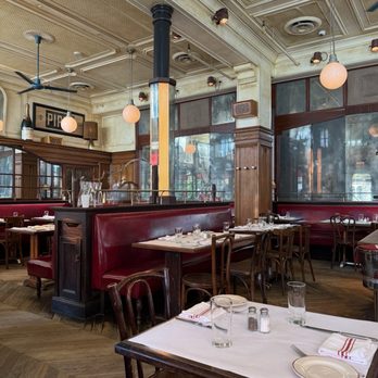 Le Diplomate - Indoor - Brasseries Near Me - Washington, DC, District of Columbia