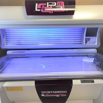 Faux Glo Tanning - Spray Tanning Near Me - Waller, Texas
