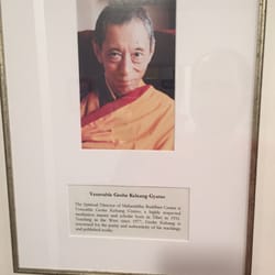 Mahasiddha Kadampa Buddhist Center - The spiritual director is venerable Geshe Kelsang Gyatso.