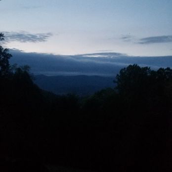 Earthshine Lodge - The sun goes down - Venues & Event Spaces Near Me - Lake Toxaway, North Carolina Earthshine Lodge - The sun goes down - Venues & Event Spaces Near Me - Lake Toxaway, North Carolina