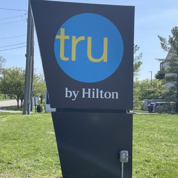Tru by Hilton Sharonville Cincinnati - Sign - Hotels Near Me - Cincinnati, Ohio Tru by Hilton Sharonville Cincinnati - Sign - Hotels Near Me - Cincinnati, Ohio