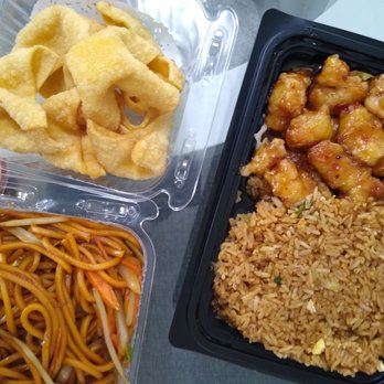 Pepper Asian Bistro - Side of lo mein, crab rangoon and lunch portion of orange chicken with fried rice. - Asian Fusion Near Me - Denver, Colorado Pepper Asian Bistro - Side of lo mein, crab rangoon and lunch portion of orange chicken with fried rice. - Asian Fusion Near Me - Denver, Colorado