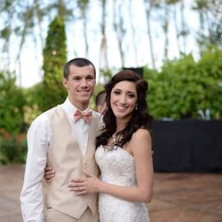 Bella Fiori Gardens - Bride and groom on the dance floor area