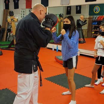 Cascade Martial Arts Academy - Self Defense class - Martial Arts Near Me - Everett, Washington Cascade Martial Arts Academy - Self Defense class - Martial Arts Near Me - Everett, Washington