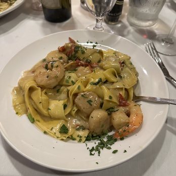 Carmelo's - Shrimp & Scallop Limoncello pasta.  In a word; "spectacular". - Italian Near Me - Punta Gorda, Florida