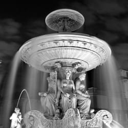 Dellagio Town Center - Dellagio DownCenter Fountain