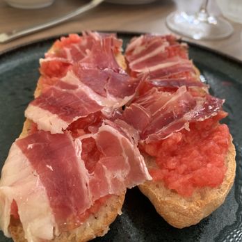 El Cielo - Pan con tomate with Jamon Iberico de Boletta - Tapas Bars Near Me - Honolulu, Hawaii El Cielo - Pan con tomate with Jamon Iberico de Boletta - Tapas Bars Near Me - Honolulu, Hawaii