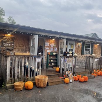 Burrville Cider Mill - Shop - Donuts Near Me - Watertown, New York