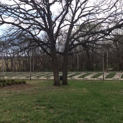 Jackson Park - Horseshoe courts