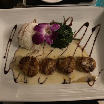 Jupiter Beach Resort & Spa - Scallops were delish! - Hotels Near Me - Jupiter, Florida