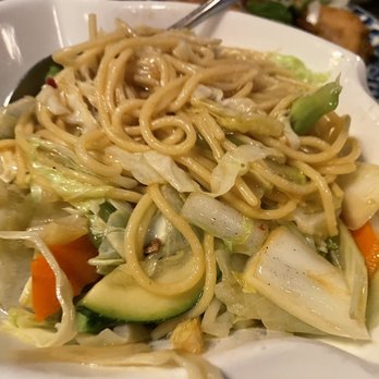 Red Lotus - Lo-mein - Chinese Near Me - West Yellowstone, Montana