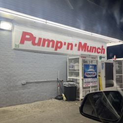 Tom's Pump N'munch