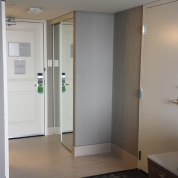 Courtyard by Marriott Toronto Northeast/Markham - entryway - Hotels Near Me - Markham, Ontario Courtyard by Marriott Toronto Northeast/Markham - entryway - Hotels Near Me - Markham, Ontario