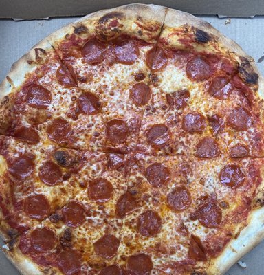 Saucey's Pizza by null