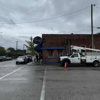Central BBQ - Outside view - Barbeque Near Me - Memphis, Tennessee