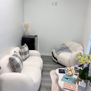 Starlit Aesthetics - Medical Spas Near Me - West Covina, California Starlit Aesthetics - Medical Spas Near Me - West Covina, California