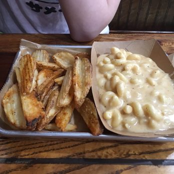Charm City Seafood - Kids Mac and cheese with fries - Seafood Near Me - Bartow, Florida Charm City Seafood - Kids Mac and cheese with fries - Seafood Near Me - Bartow, Florida
