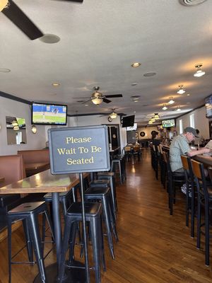 Federal Bar and Grill by null