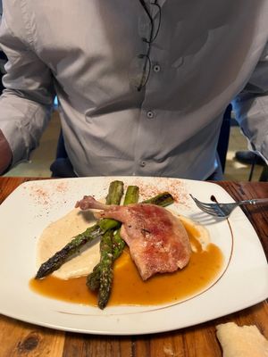 Bistro 555 by null