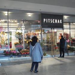 Pitschak - Blumen im Hauptbahnhof