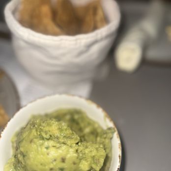Casita - Guac and chips - Cocktail Bars Near Me - Sherman Oaks, California