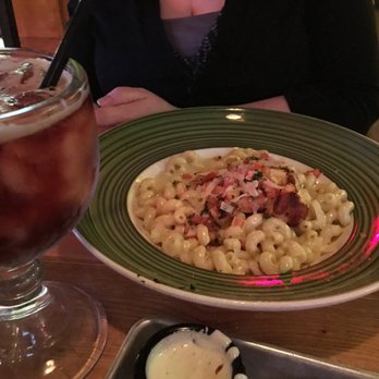 Applebee's Grill + Bar - pasta and chicken - Sports Bars Near Me - Camarillo, California Applebee's Grill + Bar - pasta and chicken - Sports Bars Near Me - Camarillo, California