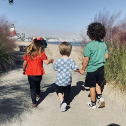 OC Tiny Tots Preschool Academy - Making Friends!