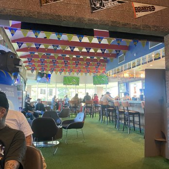 Best Ball - inside - Sports Bars Near Me - Van Nuys, California Best Ball - inside - Sports Bars Near Me - Van Nuys, California