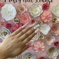 Pretty Nail Lounge - Flower Wall