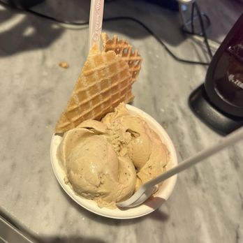 Jeni's Splendid Ice Creams - Ice Cream & Frozen Yogurt Near Me - Atlanta, Georgia Jeni's Splendid Ice Creams - Ice Cream & Frozen Yogurt Near Me - Atlanta, Georgia