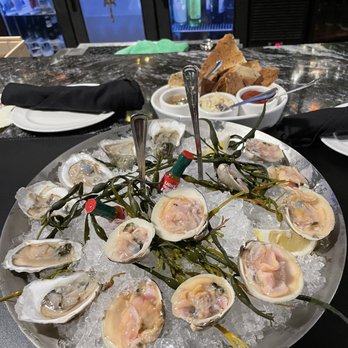 The Palm - Downtown Houston - Oysters and clams - Seafood Near Me - Houston, Texas The Palm - Downtown Houston - Oysters and clams - Seafood Near Me - Houston, Texas